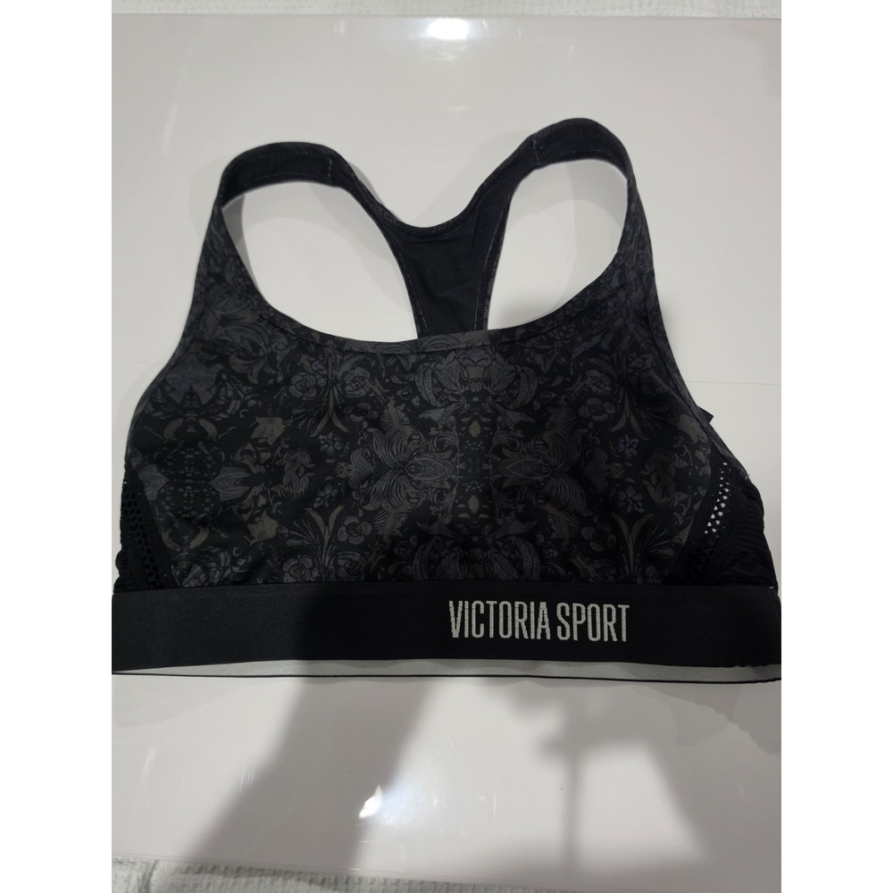 Medium Victoria Sport Racerback Sports Bra EUC